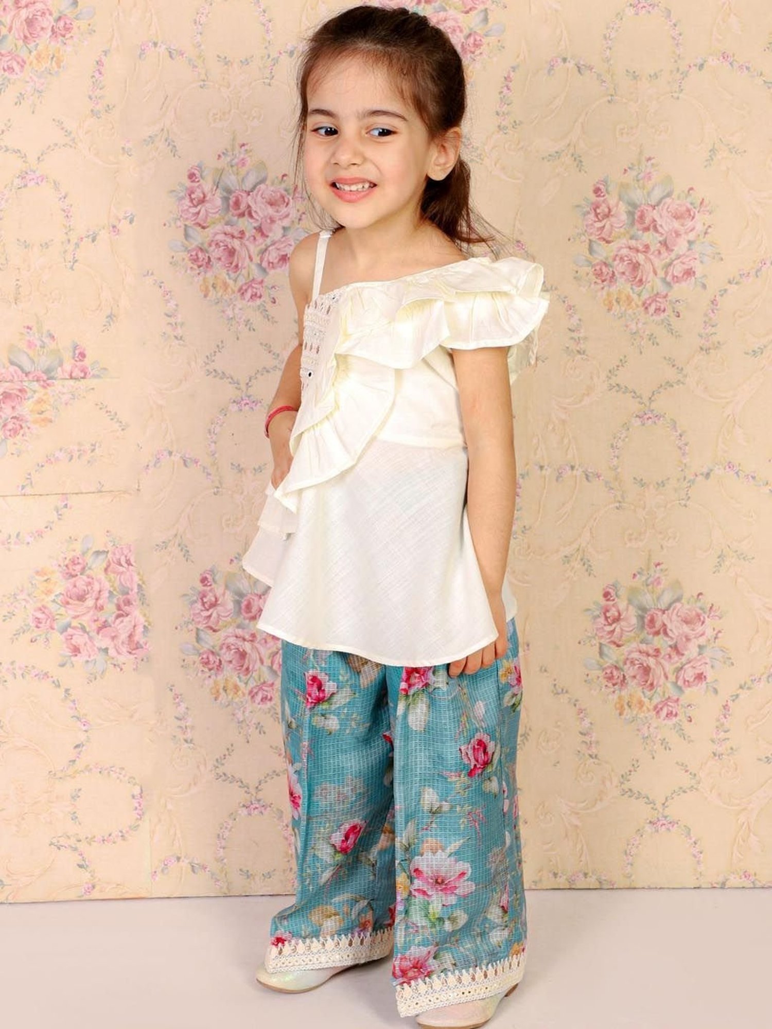 TWISHA Kids Off-White & Blue Embroidered Top Set