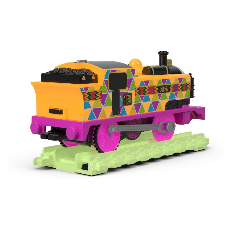 Thomas & Friends TrackMaster Hyper Glow Nia Engine