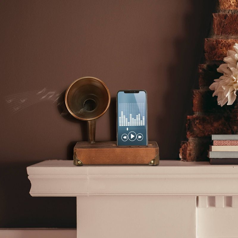 Smartphone Dock with Amplifier Wood