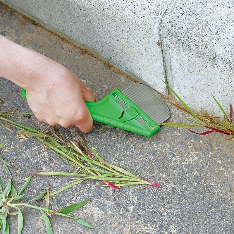 Nisaku TONGARI Stainless Steel Angled Weeder, 3-Inch Blade