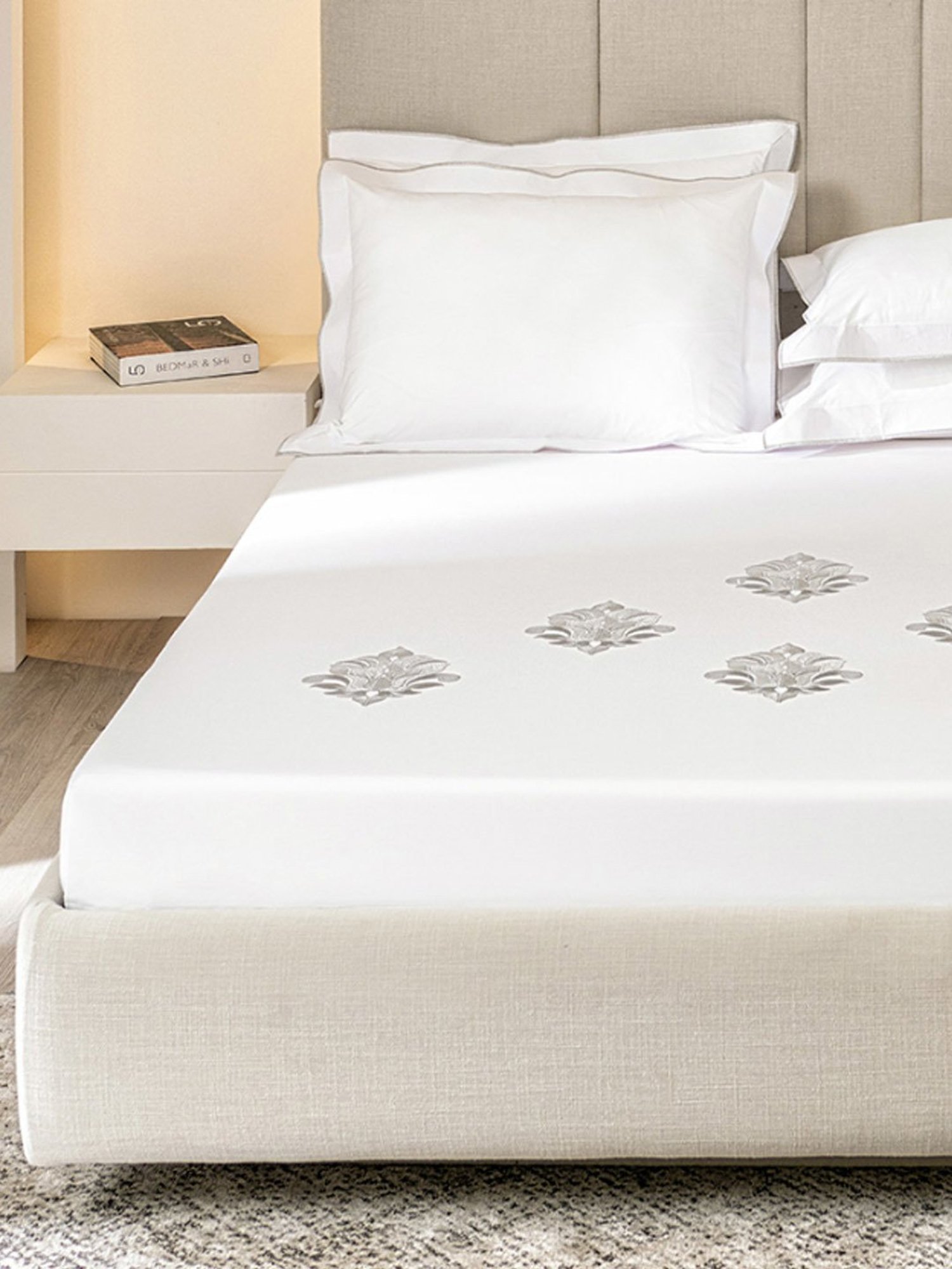 DDECOR Live beautiful Embroidery Cotton White 180 TC Cotton King Bedsheet with 2 Pillow Covers