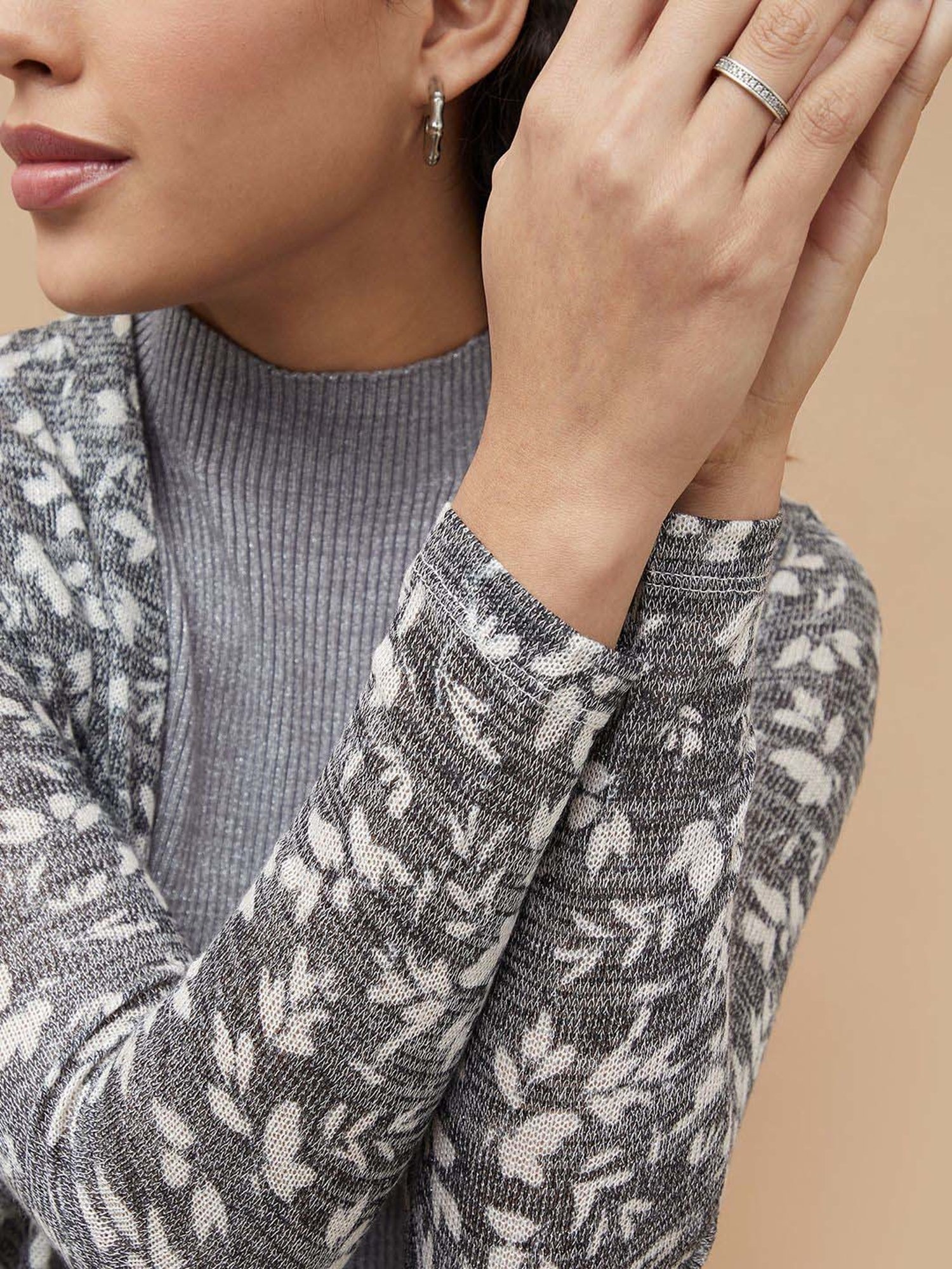 Code by Lifestyle Grey Cotton Printed Shrug