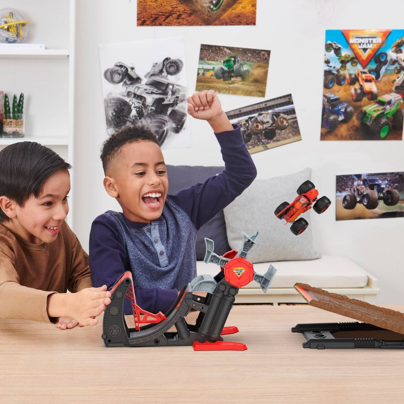 Monster Jam - Stunt Ps - Bakugan