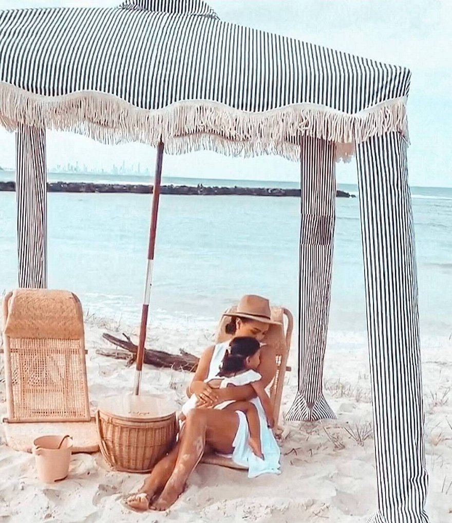 business & pleasure Premium Beach Cabana