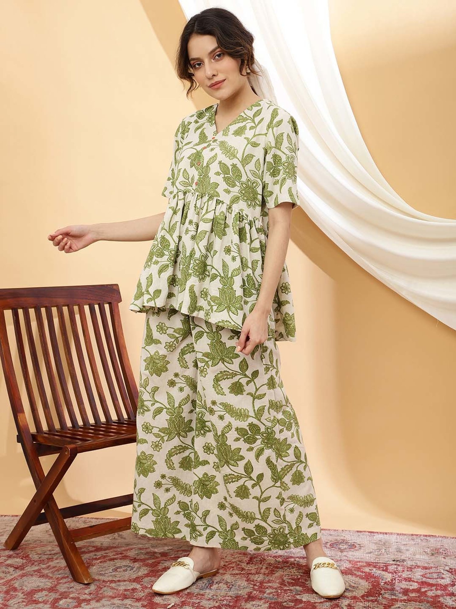 Sringam Off-White & Green Floral Print Tunic Palazzo Set