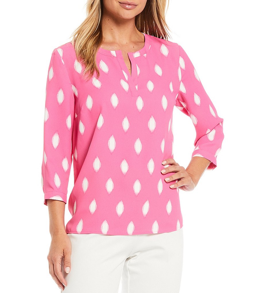 Investments 3/4 Sleeve Split Neck Diamond Print Top