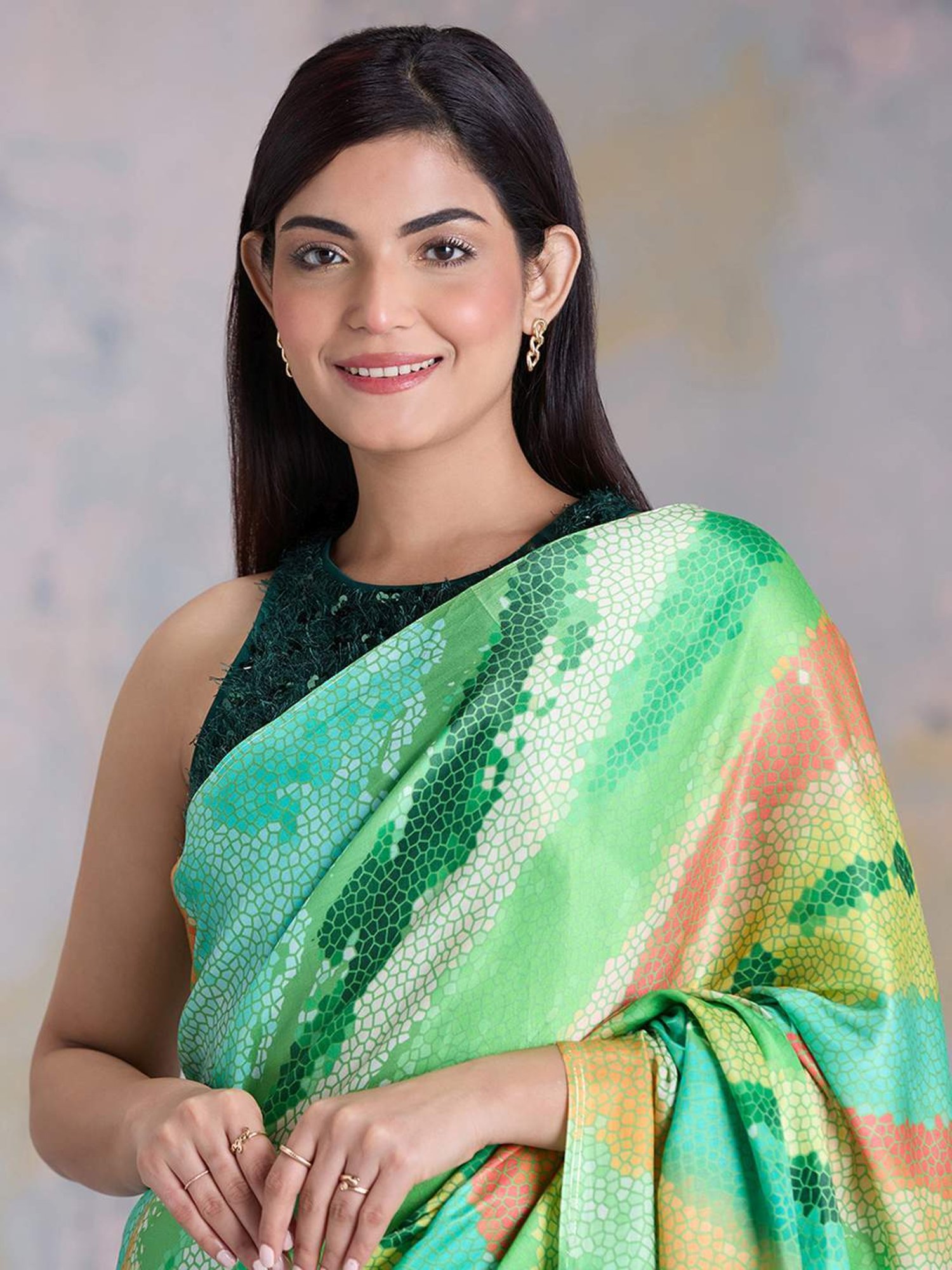 navyasa by liva Green Printed Saree With Unstitched Blouse