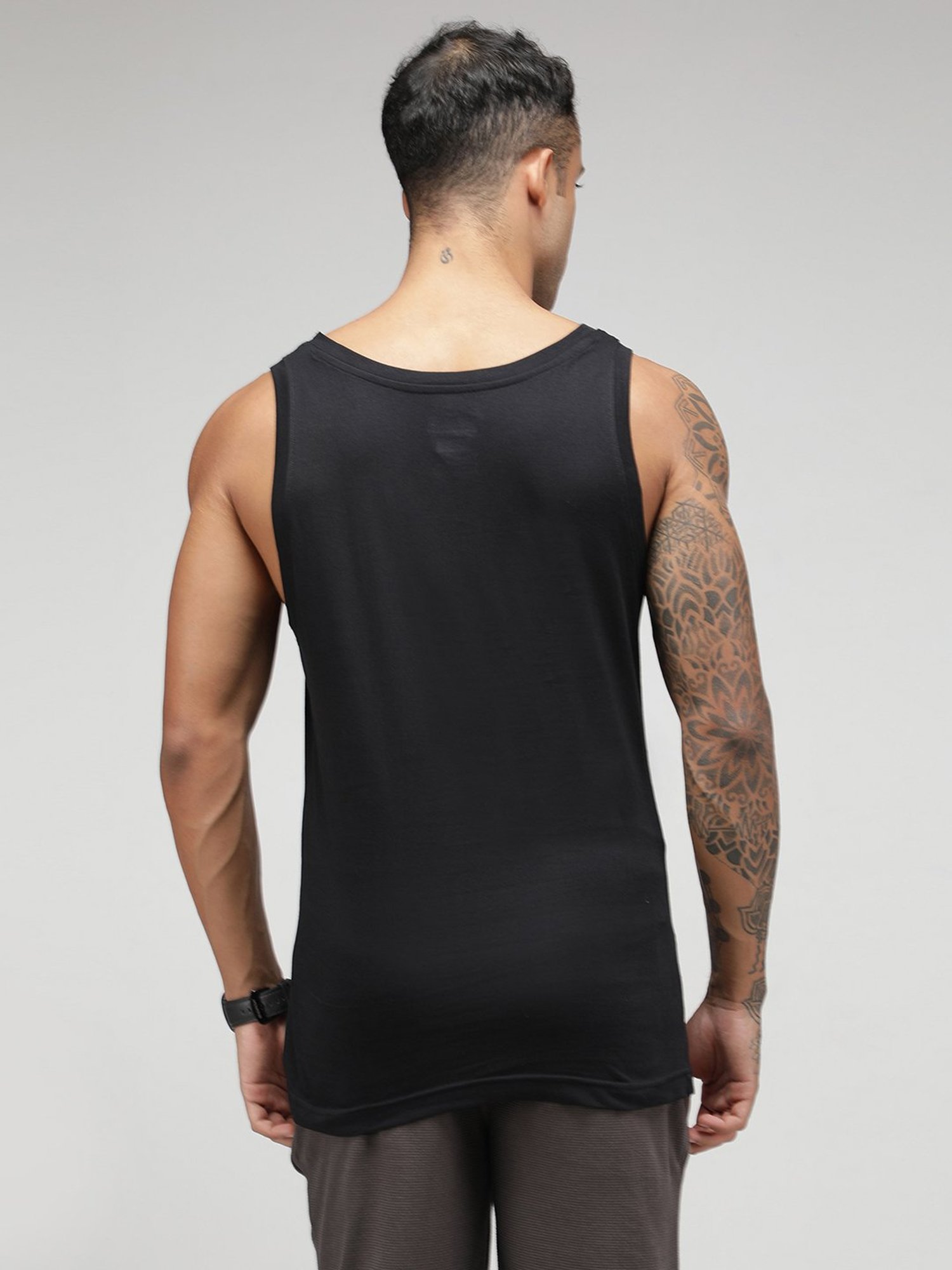 Zoiro Black Regular Fit Graphic Print Vest