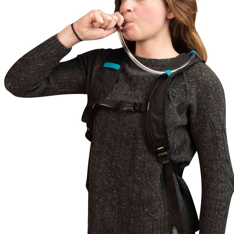 Sierra Designs Bear Peak 13L Hydration Pack - Black