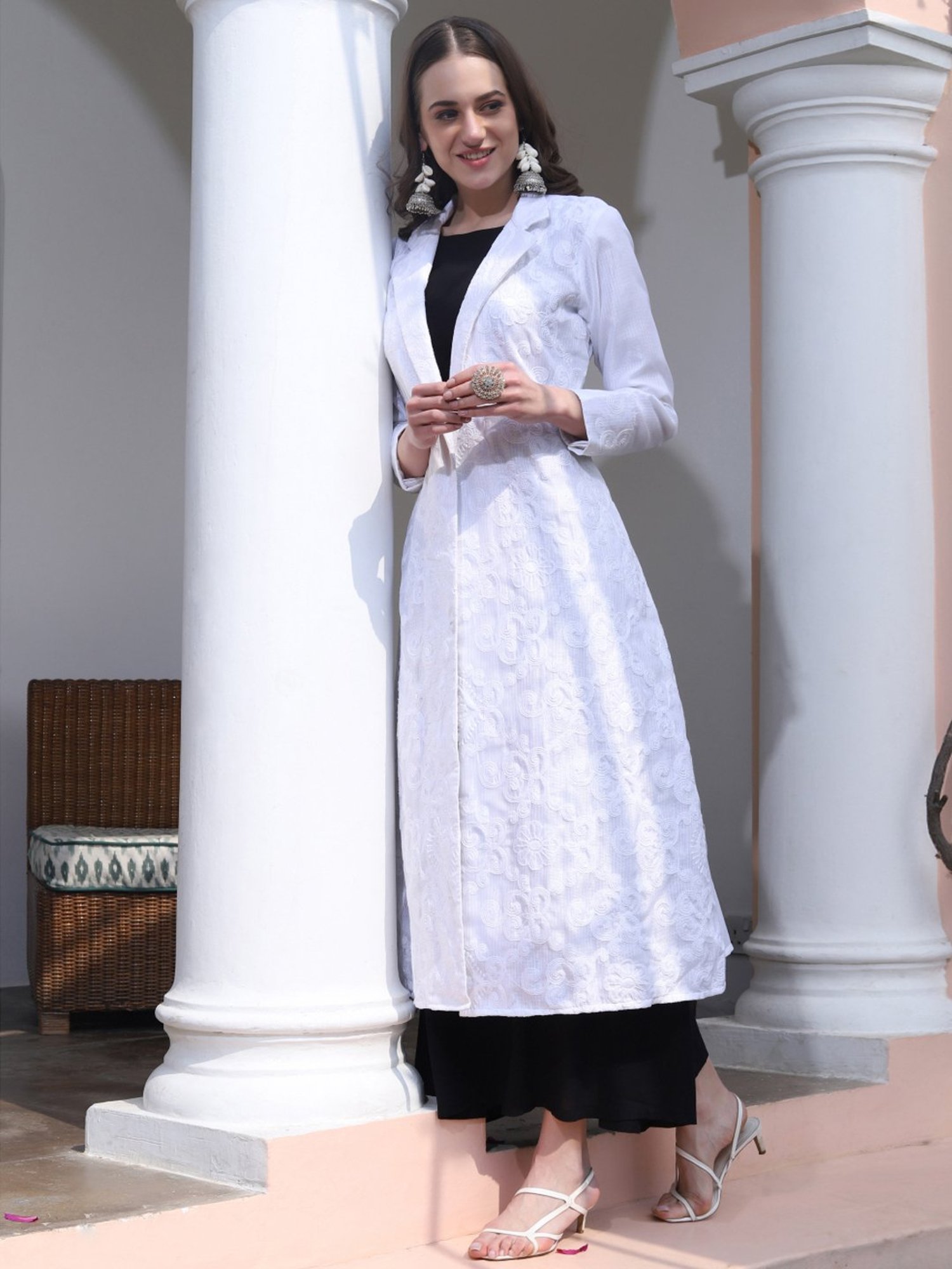 Mafadeny Black Striped Shrug