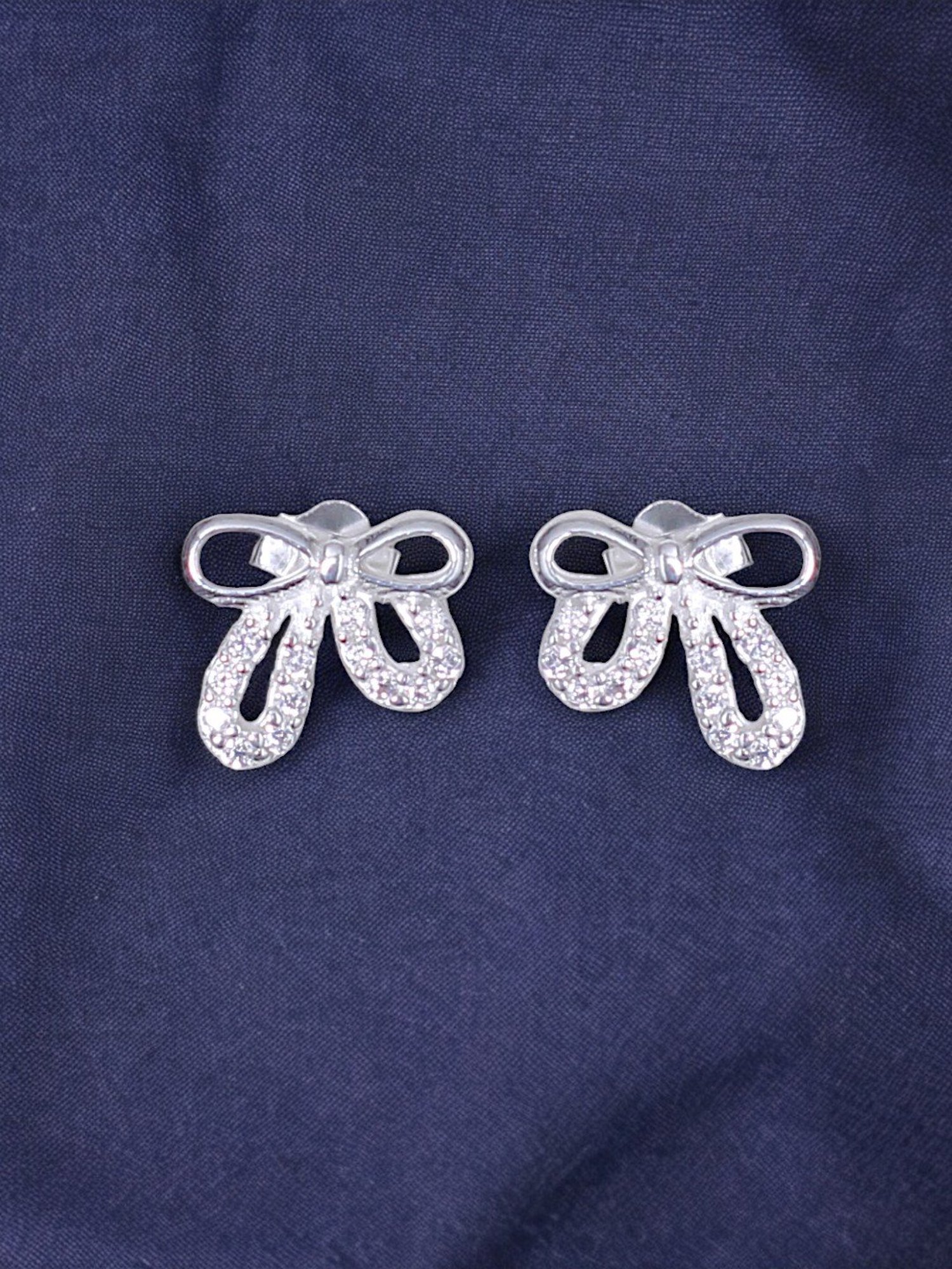 Taraash 925 Sterling Silver Bow-Shaped CZ Stud Earrings for Women