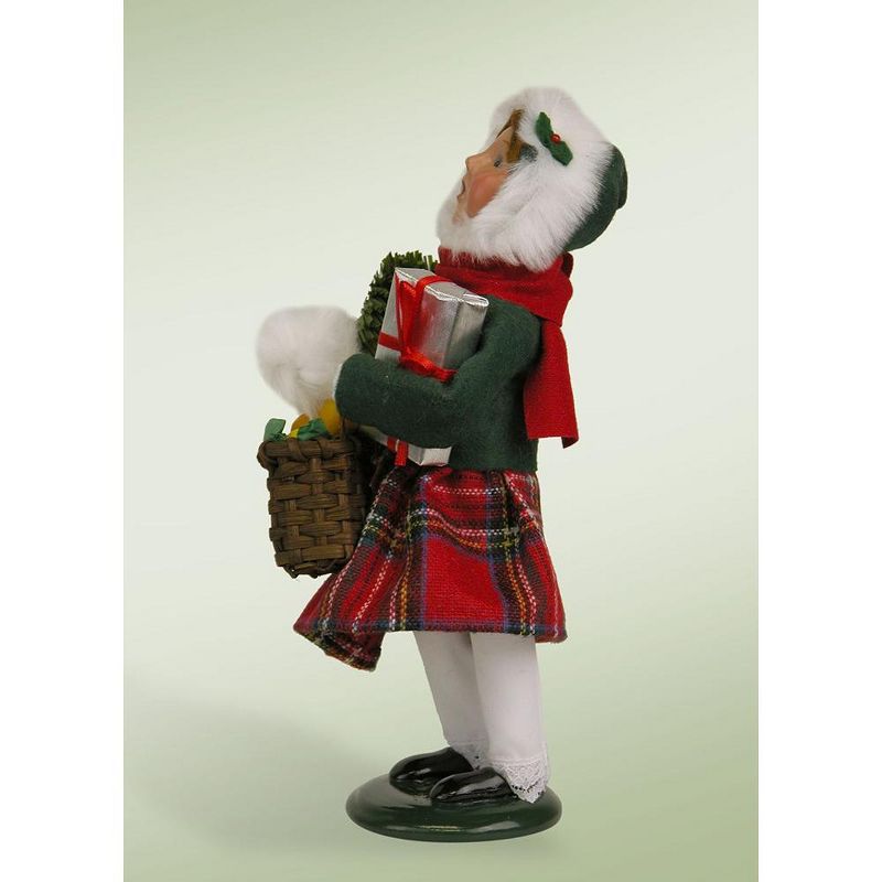 Byers Choice 10" Festive Seasons Decorating Family Girl Christmas Figure