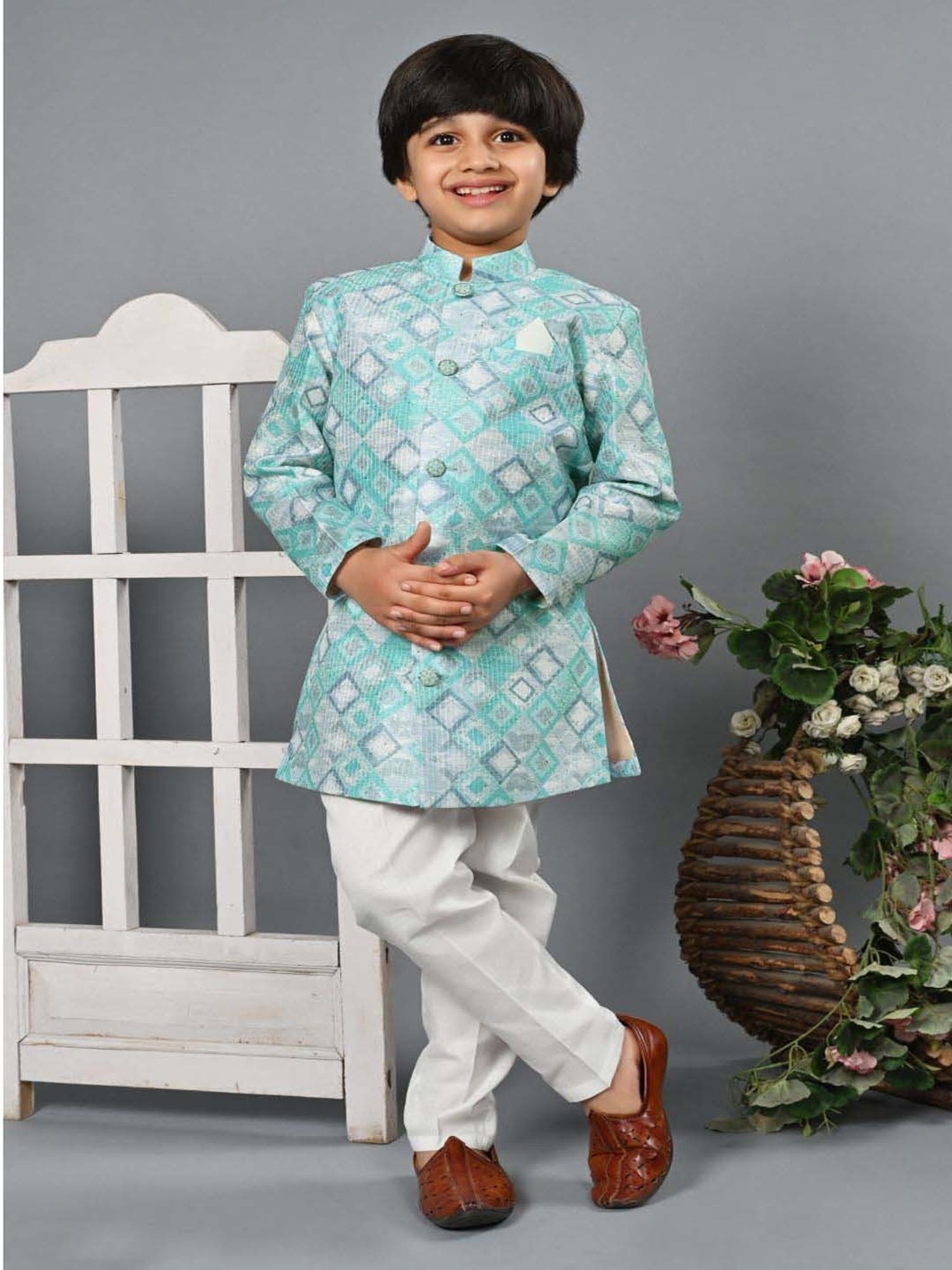 Ahhaaaa Kids Green & White Embellished Full Sleeves Sherwani Set