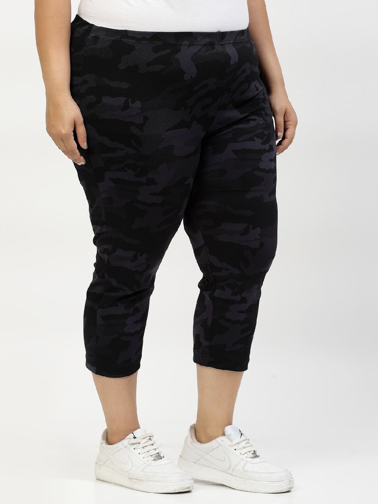 Melon by PlusS Blue Printed Capris