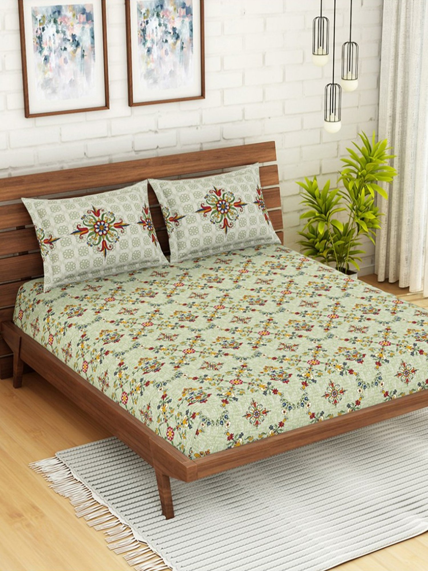 Spaces Printed Green 210 TC Cotton Queen Bed Sheet with 2 Pillow Covers