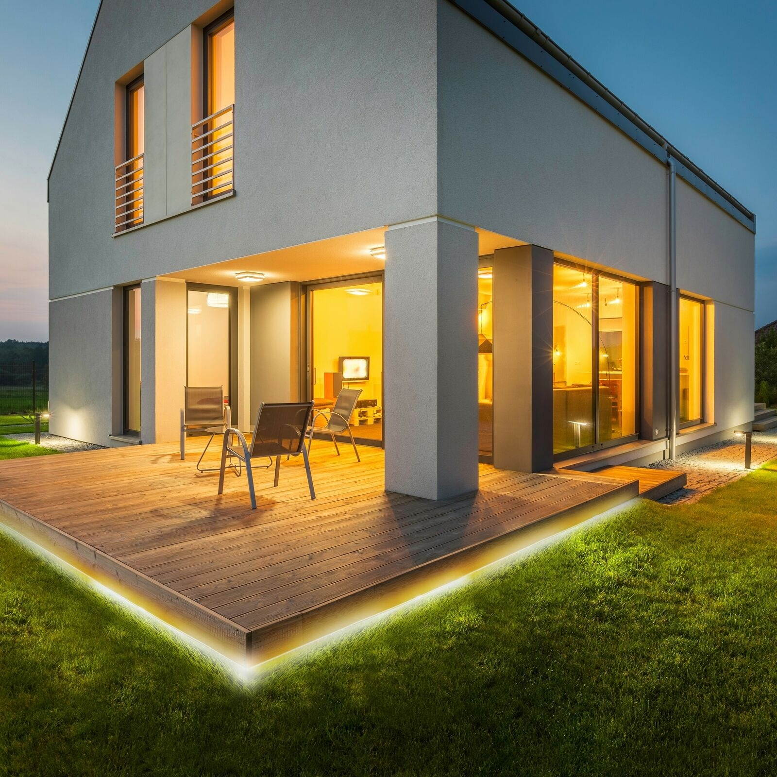 5m 16.4ft Multi-Color Indoor/Outdoor LED Light Strip with Remote Control