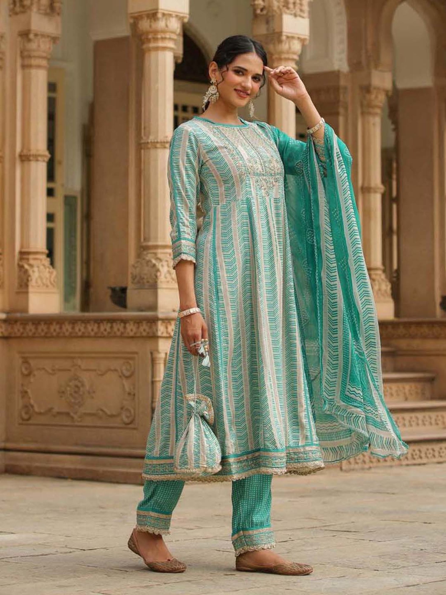 SCAKHI Green Embroidered Kurta Pant Set With Dupatta & Potli