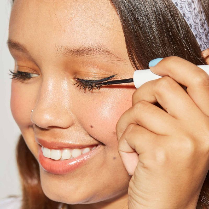 Honest Beauty Liquid Eyeliner - Black - 0.058 fl oz