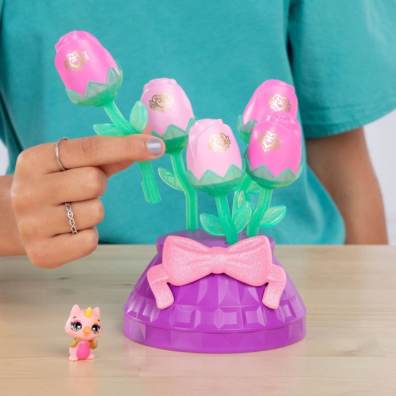 Hatchimals CollEGGtibles Spring Bouquet