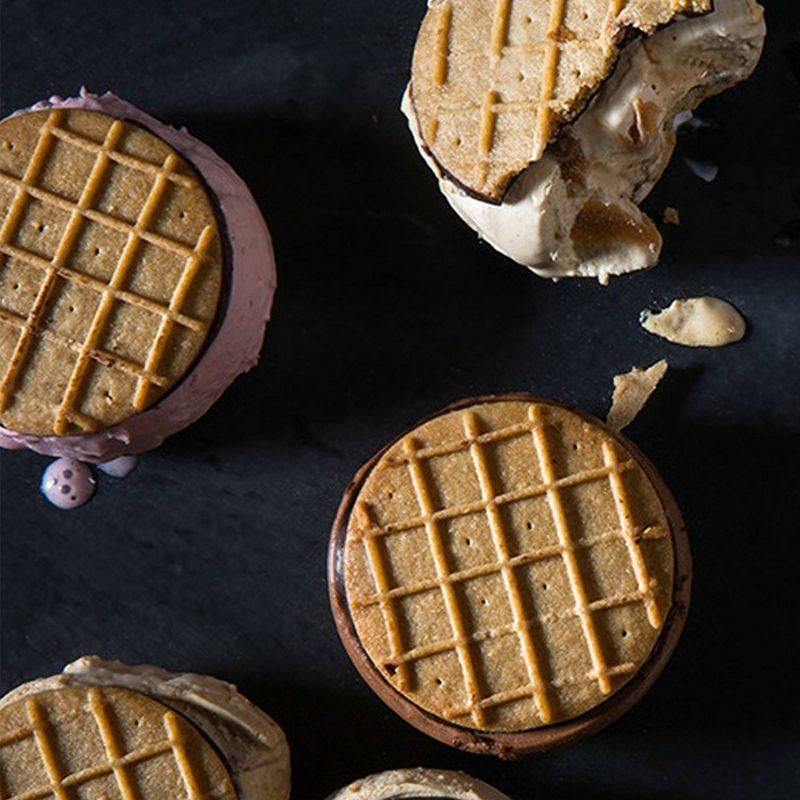 Tillamook Vanilla Bean Ice Cream Sandwich - 12oz/4ct