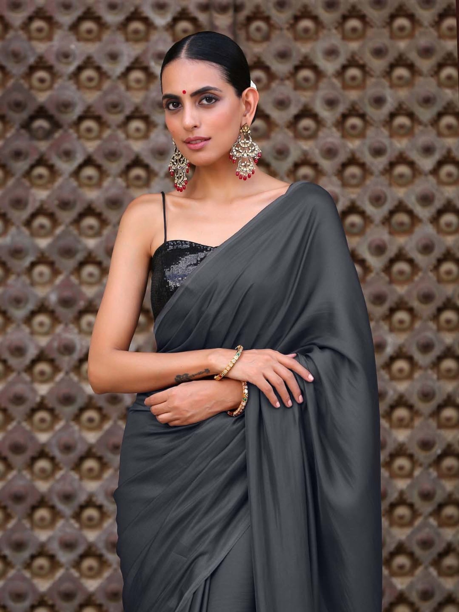 Swtantra Grey Satin Saree