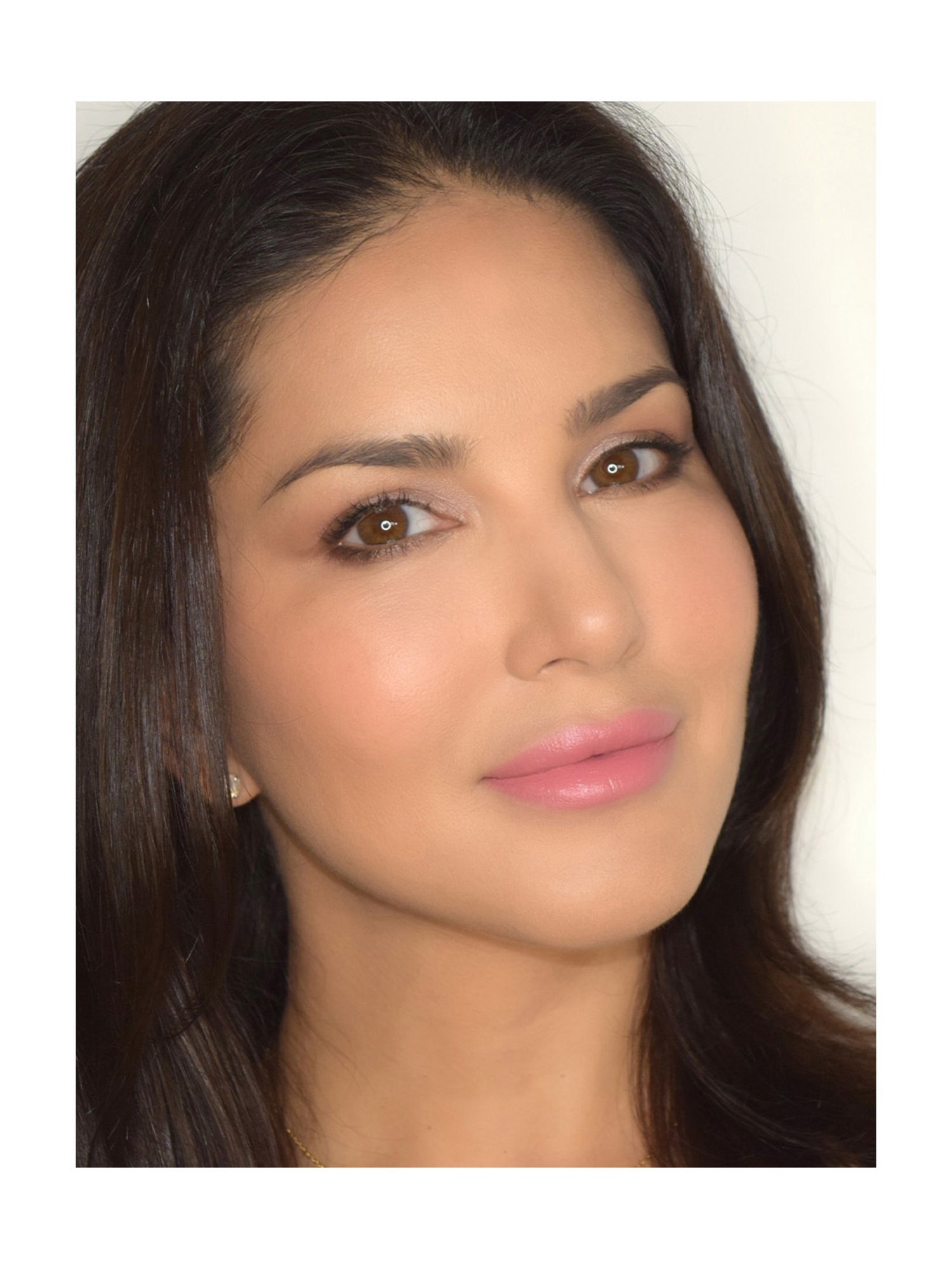 StarStruck By Sunny Leone Lipstick+Liner Lip Kit Pink Peony - Pack of 2