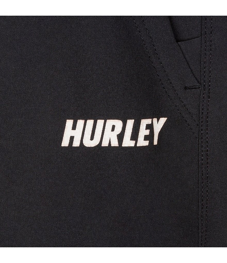 Hurley 17.5#double; Outseam Phantom Explore Trails Shorts