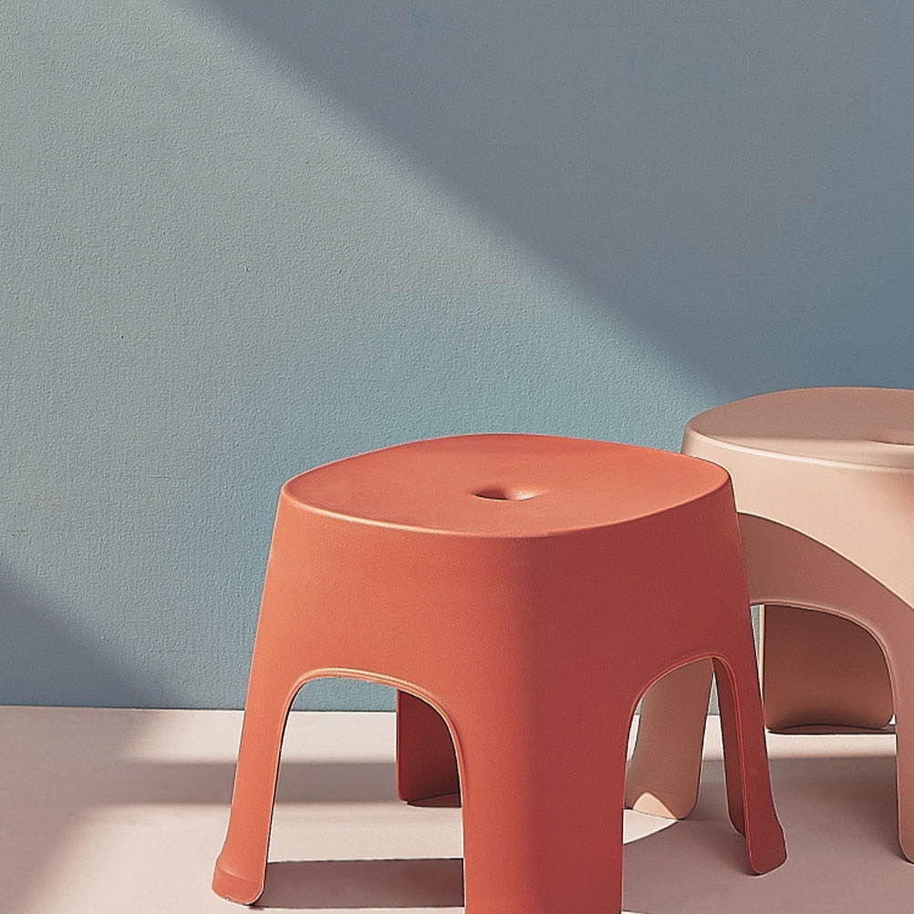 1PC Multi-use Plastic Stool Anti-slip Low Stool Shoes Wearing Stool Bathroom Small Stool for Home (Red)