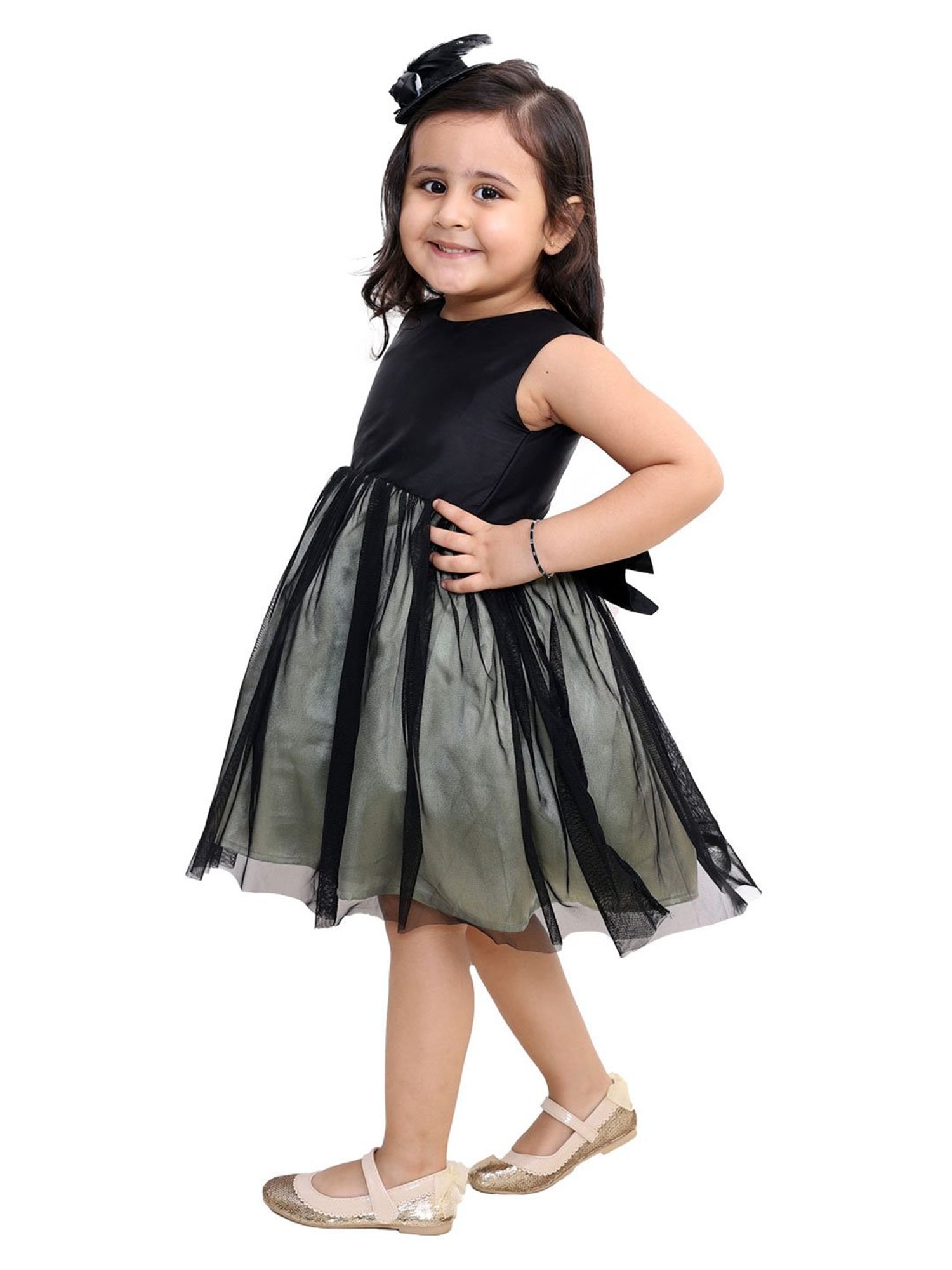 KidsDew Kids Black & Green Solid Dress