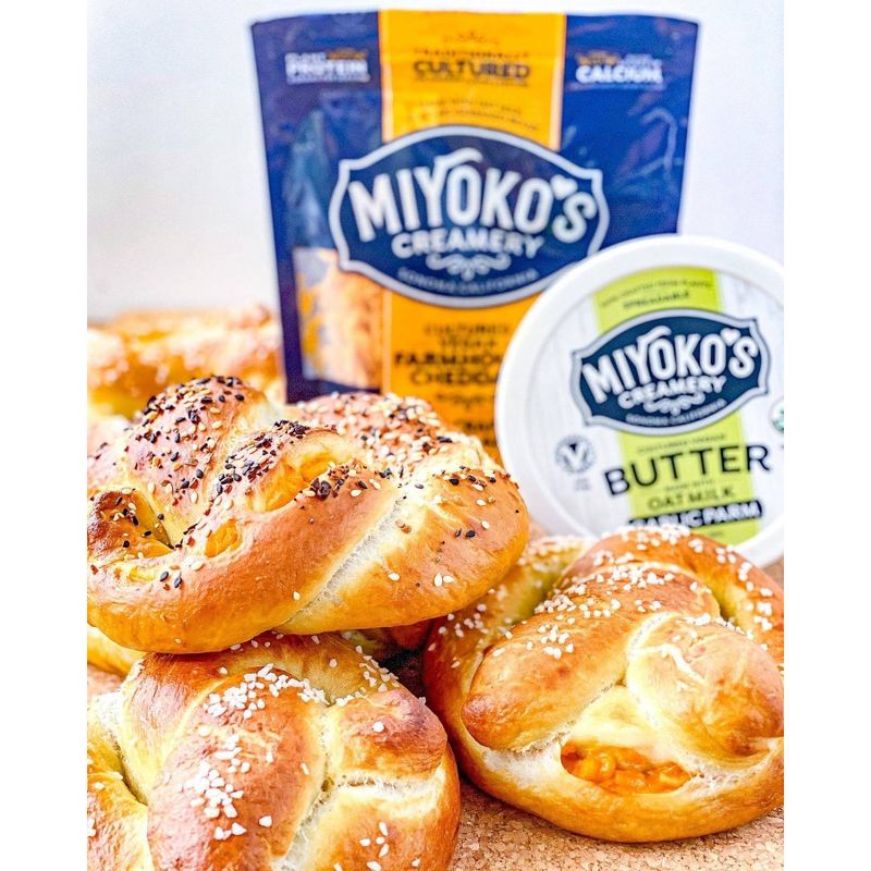 Miyoko's Cultured Vegan Cheddar Shreds - 8oz