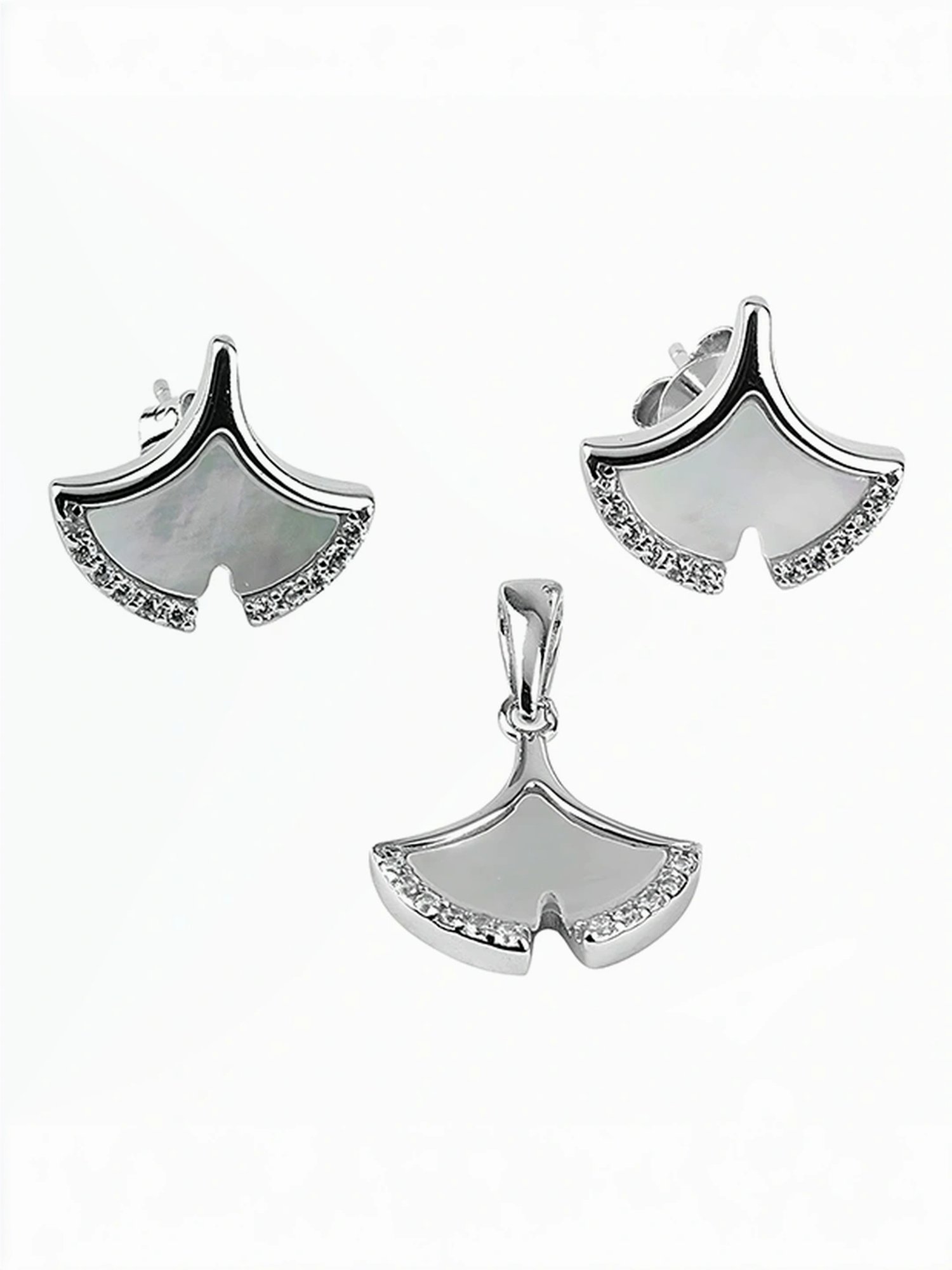 Touch925 Sterling Silver Seashell Pendant Set for women