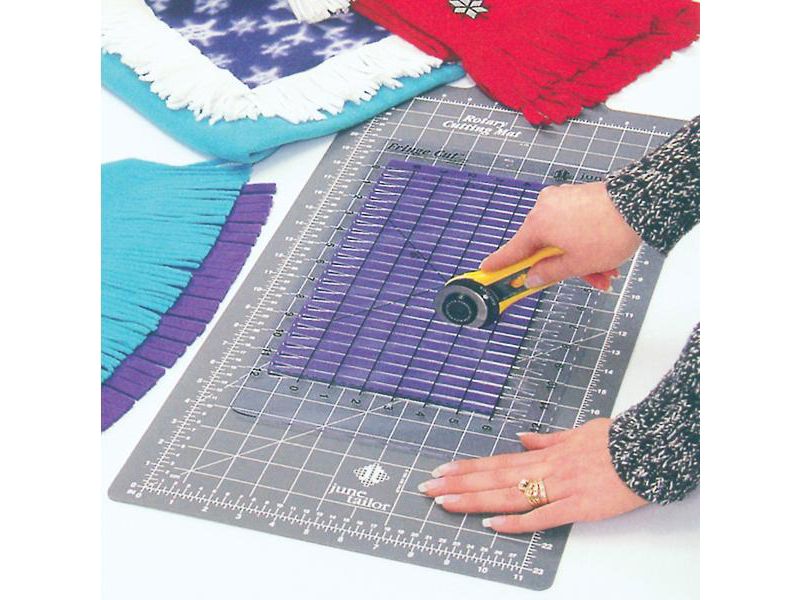 June Tailor Fringe Cut Slotted Ruler -6"X12"