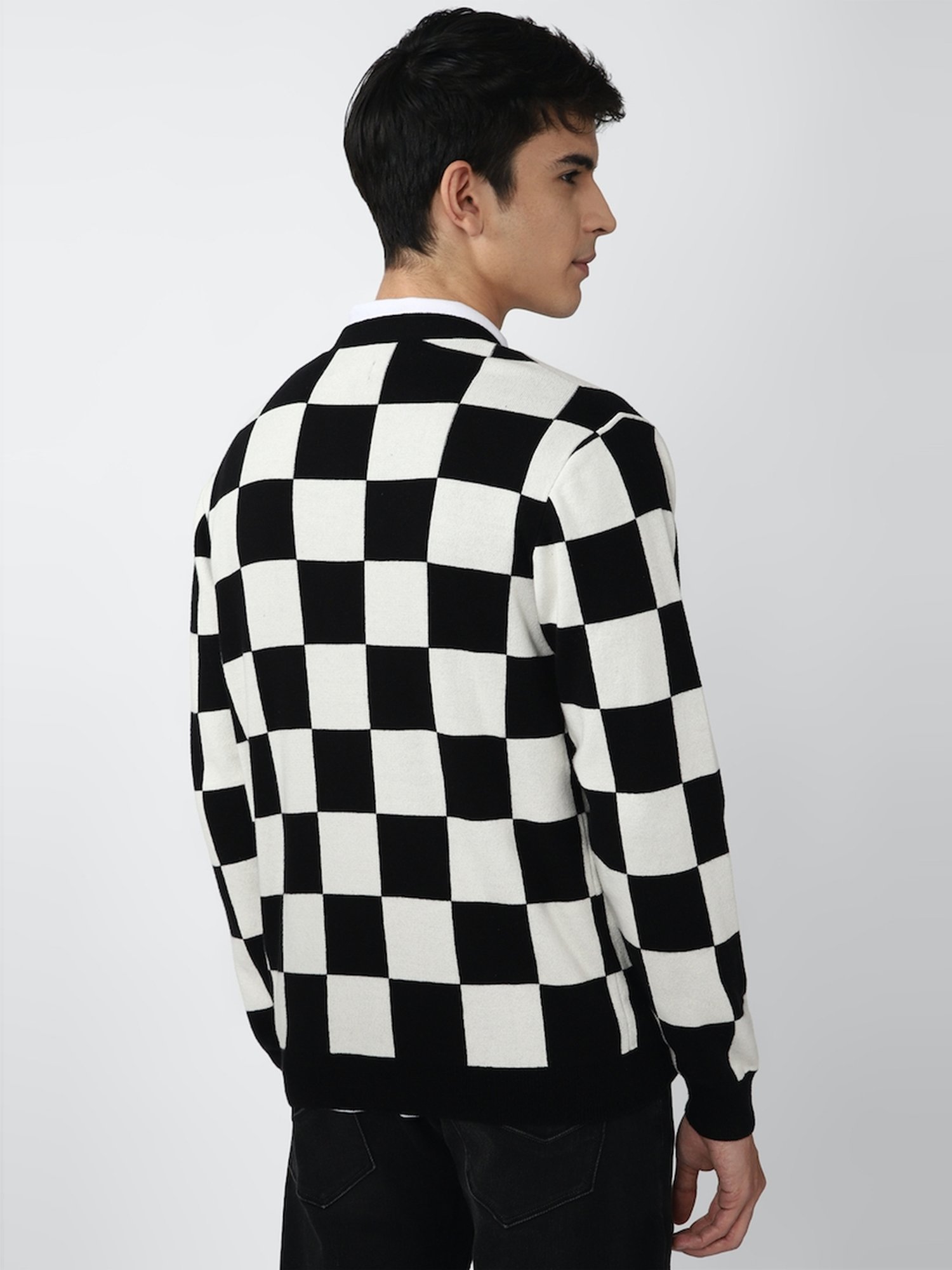 Forever 21 Black & White Cotton Regular Fit Checks Sweater