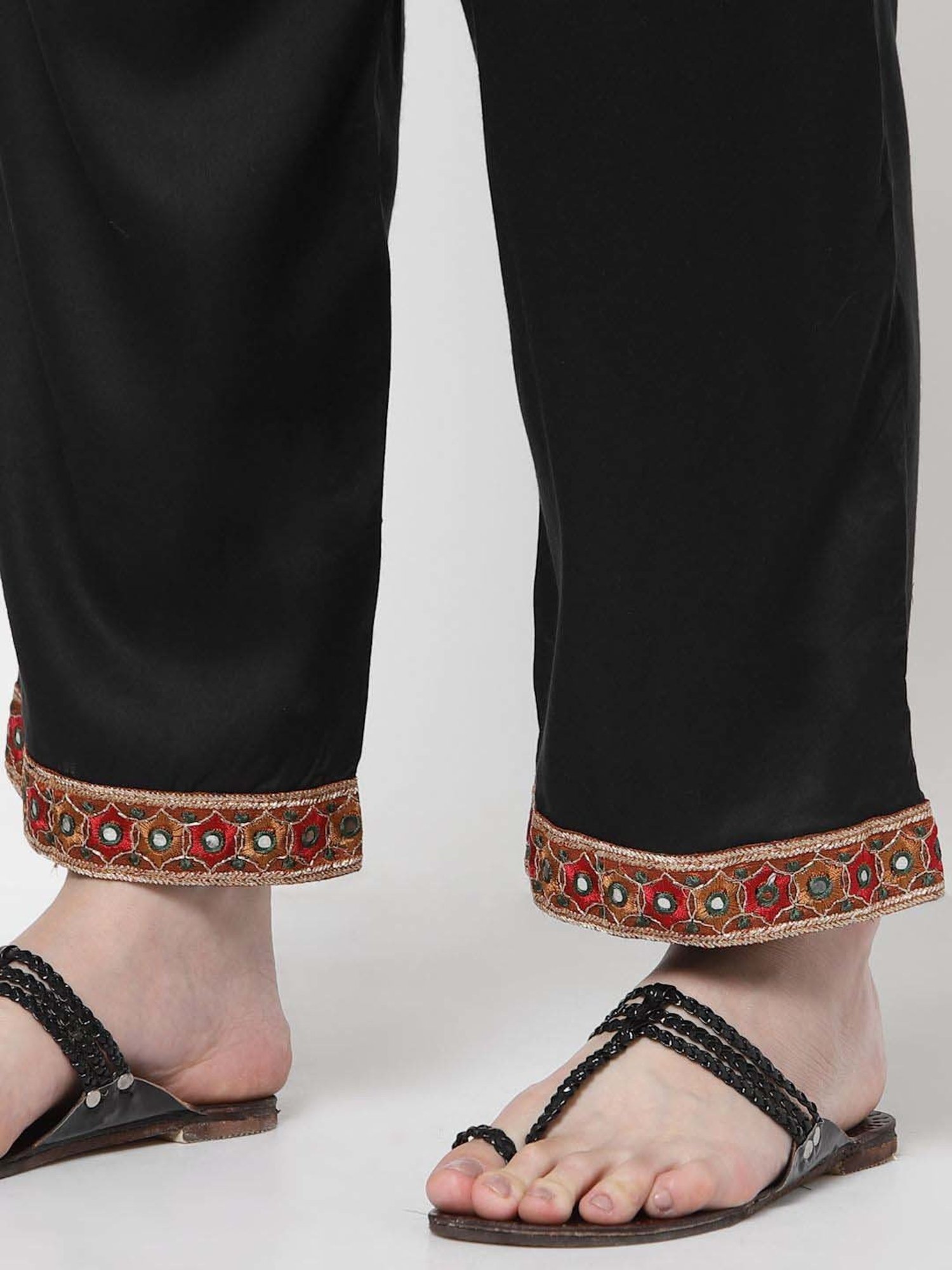 DART STUDIO Black Regular Fit Palazzos