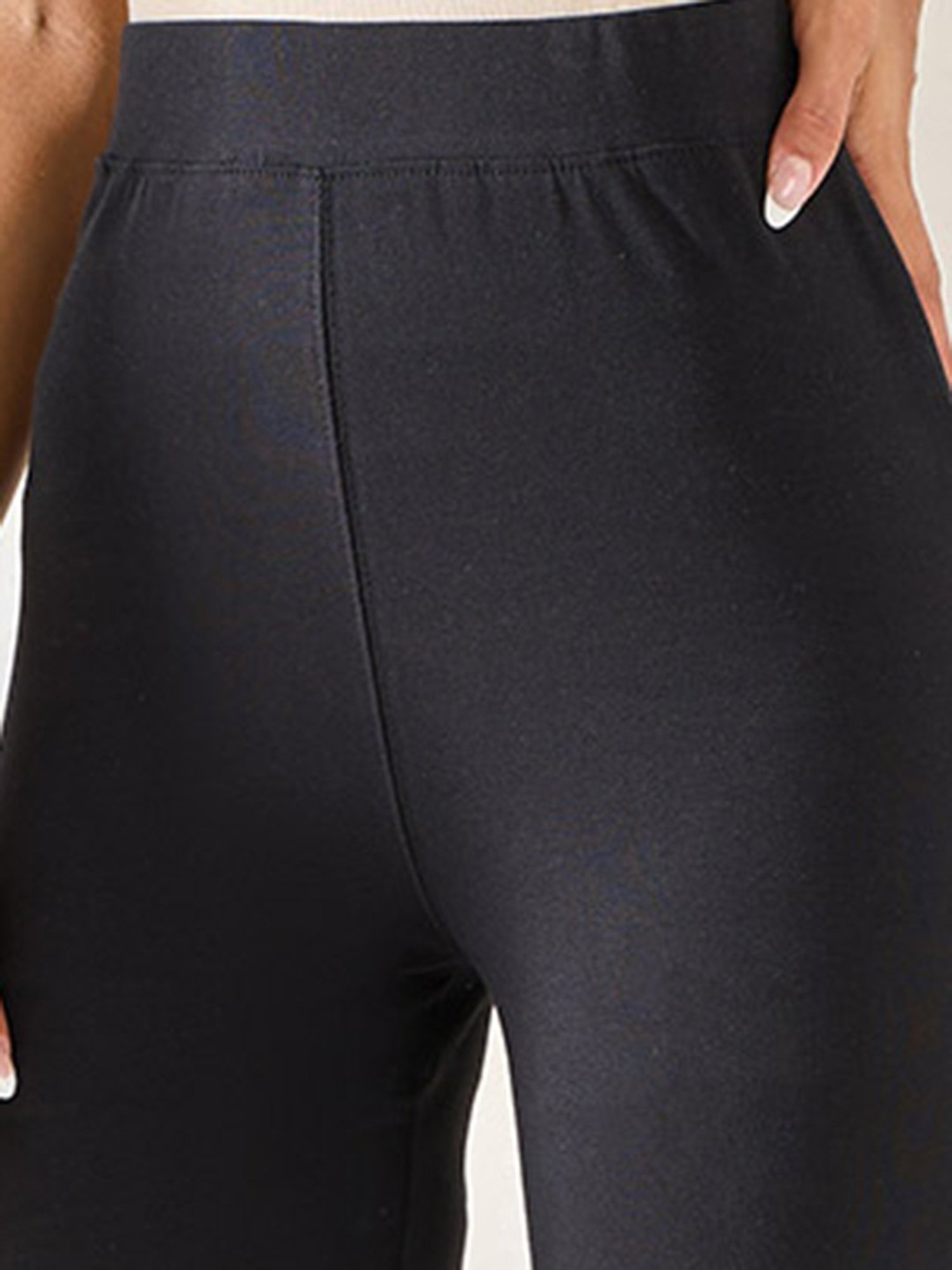 Styli Black Relaxed Fit Leggings