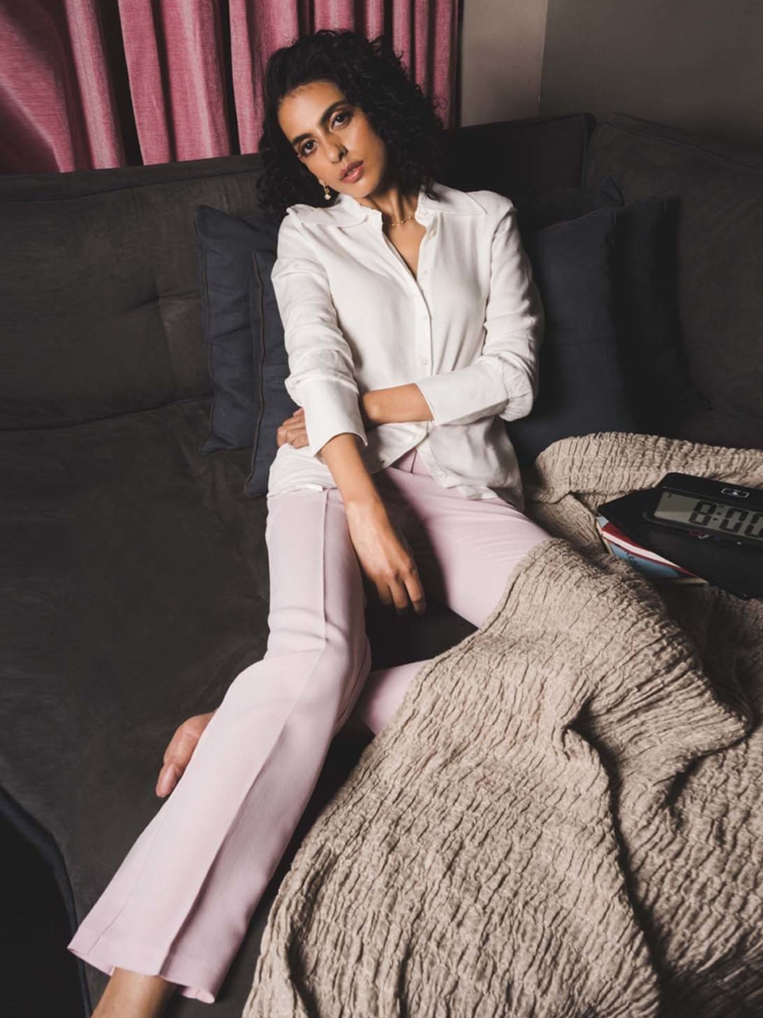 Qua Pink Textured Crepe Modern Trousers