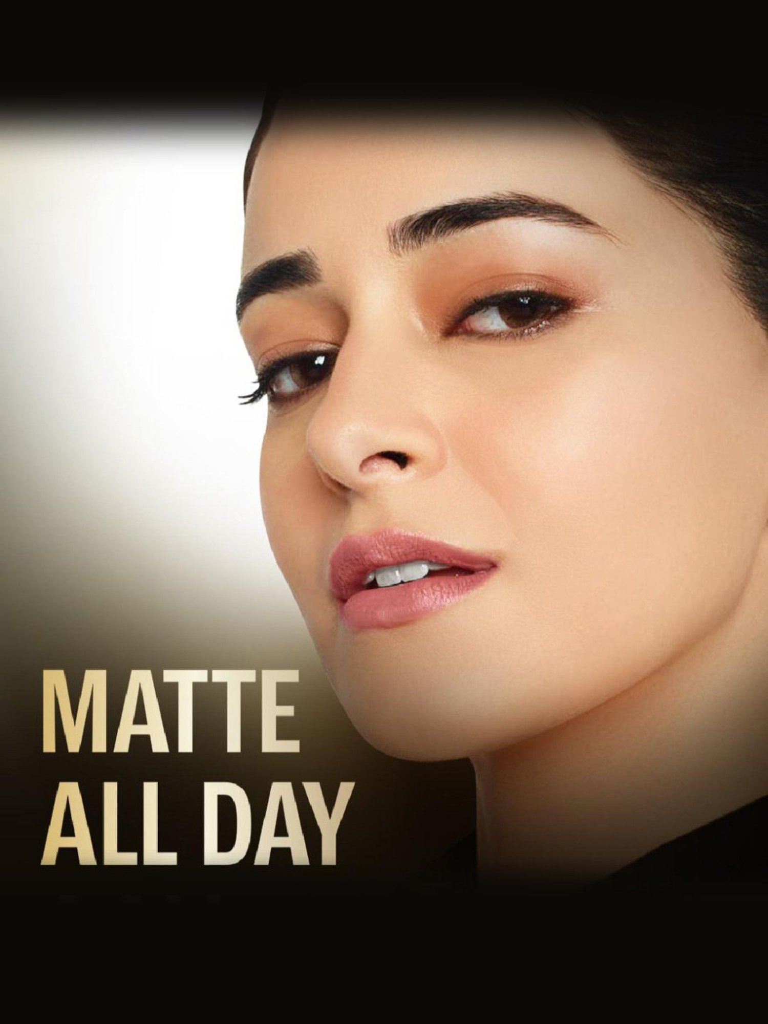 Lakme Ultimate Glam Compact Classic Ivory - 8 gm