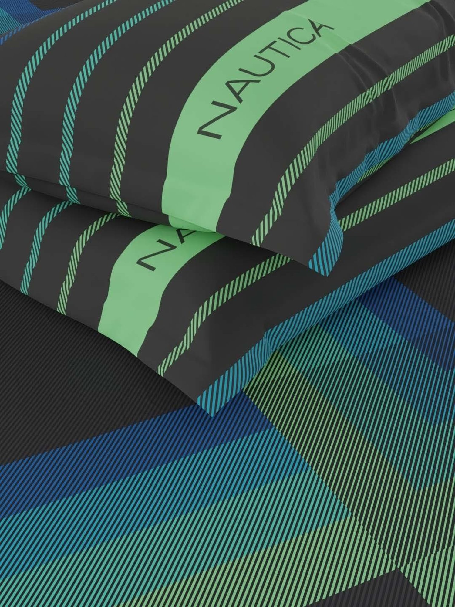 NAUTICA Pacific Coast Black & Blue Cotton 160 TC King Fitted Bedsheet with 2 Pillow Cover