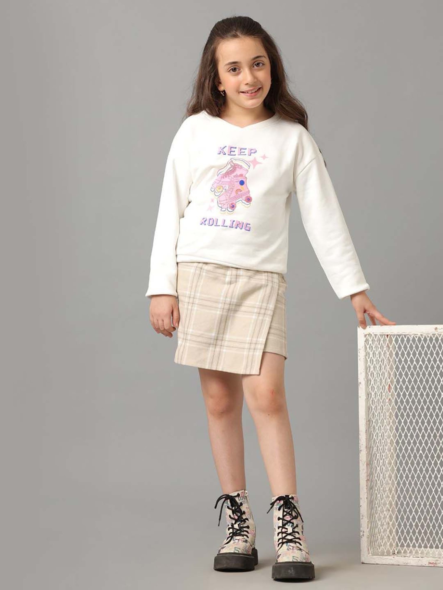 Under Fourteen Only Kids Off White Cotton Printed Full Sleeves Sweatshirt