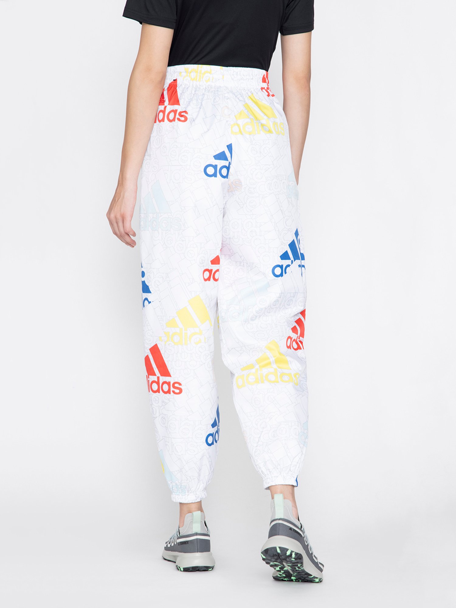 adidas White Printed Regular Fit W BLUV Q3 WV PT Joggers
