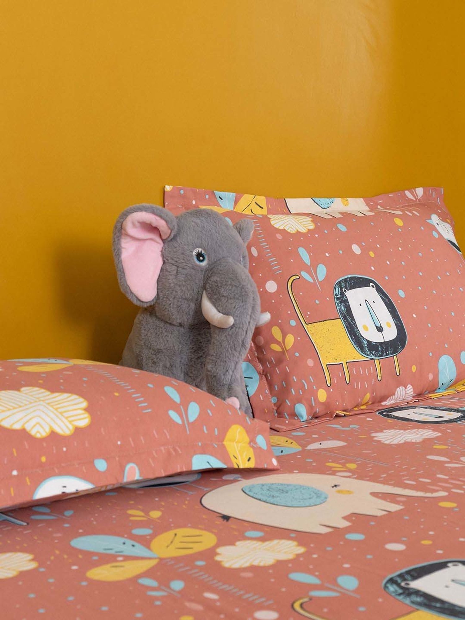 Urban Space Pink & Blue Cotton 200 TC Lion King Terra King Fitted Bedsheet with 2 Pillow Covers