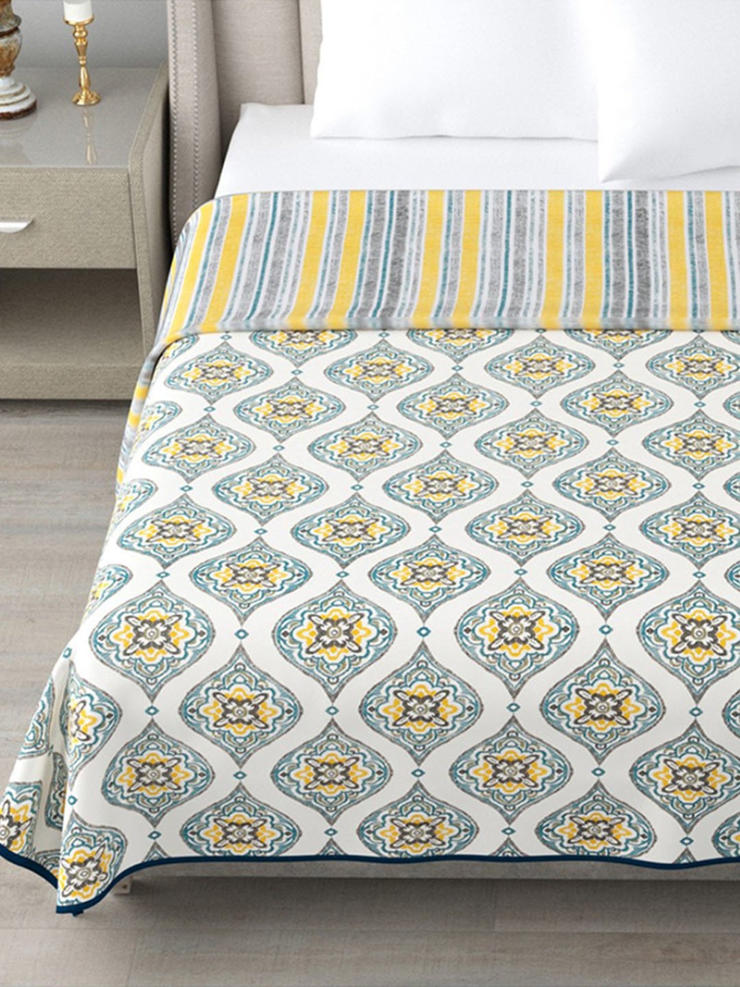 Haus & Kinder Cambric Floral Green & Yellow Cotton Single Reversible Dohar