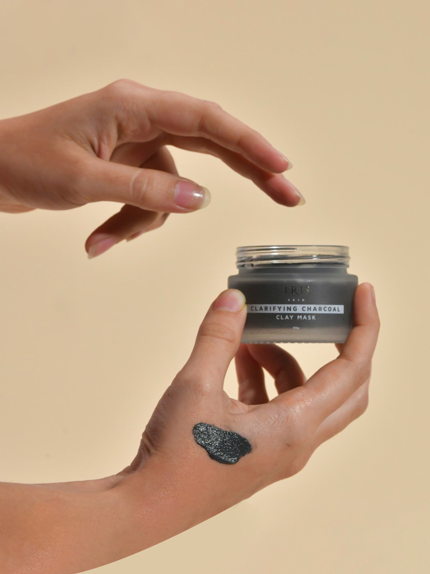 Iris Cosmetics Clarifying Charcoal Clay Mask - 50 gm