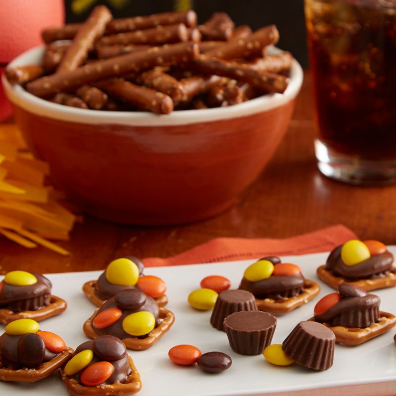 Reese's Baking Cups and Candy Pieces - 8.5oz