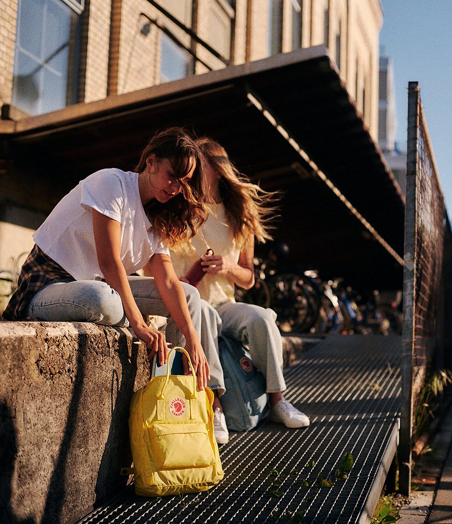 Fjallraven Kanken Water-Resistant Cotton Zipper Convertible Backpack