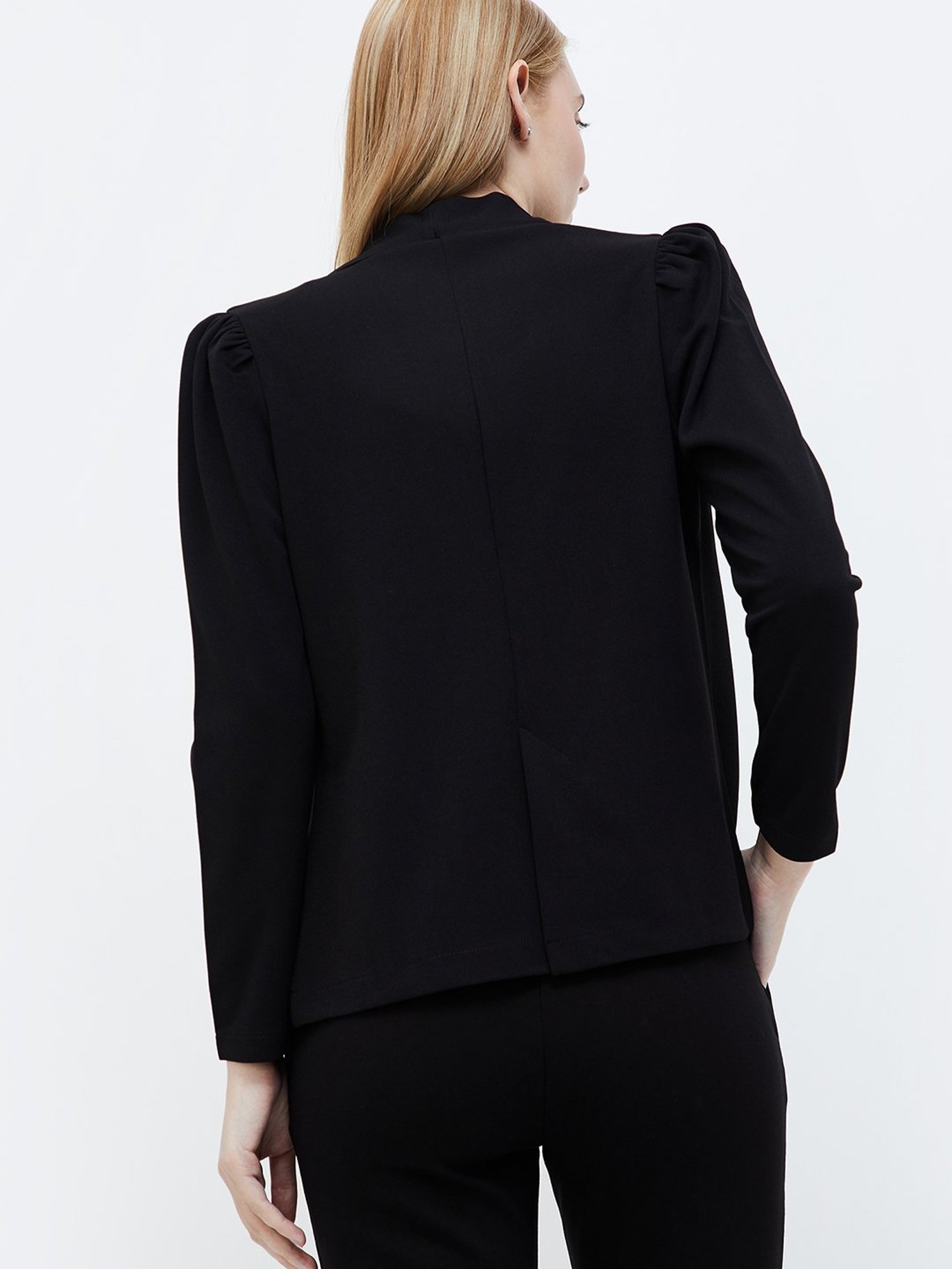 Code by Lifestyle Black Shrug