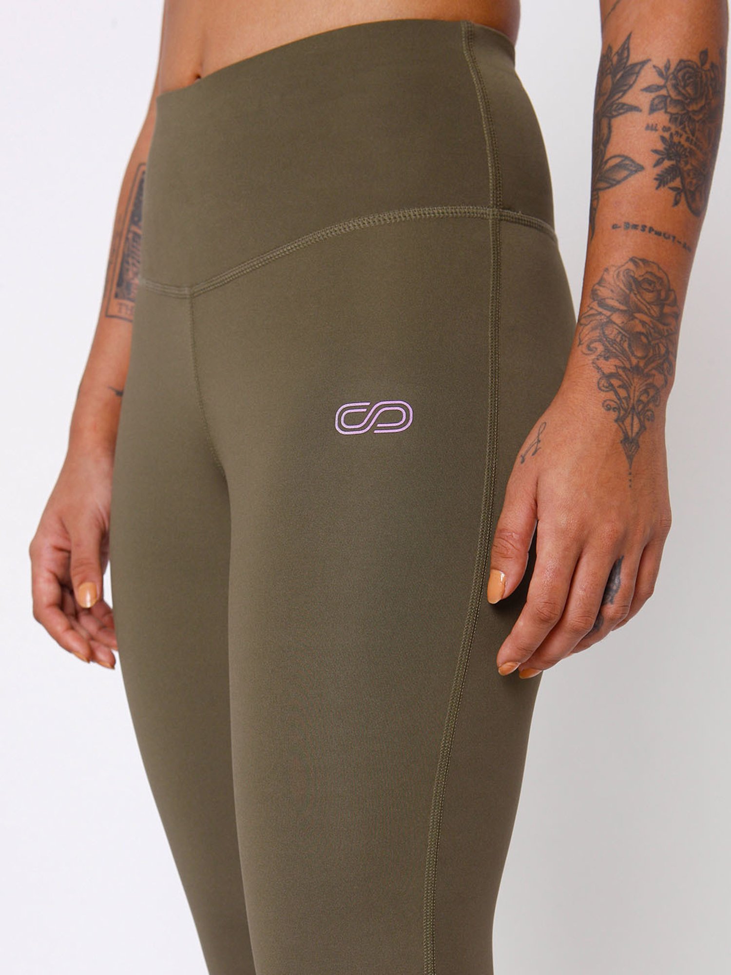 SILVERTRAQ Olive Logo Print Leggings