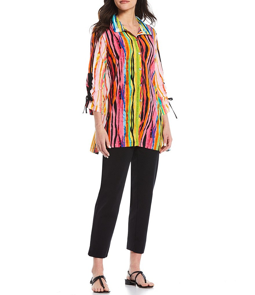 Calessa Floral Embroidered Round Neck Short Sleeve Tunic