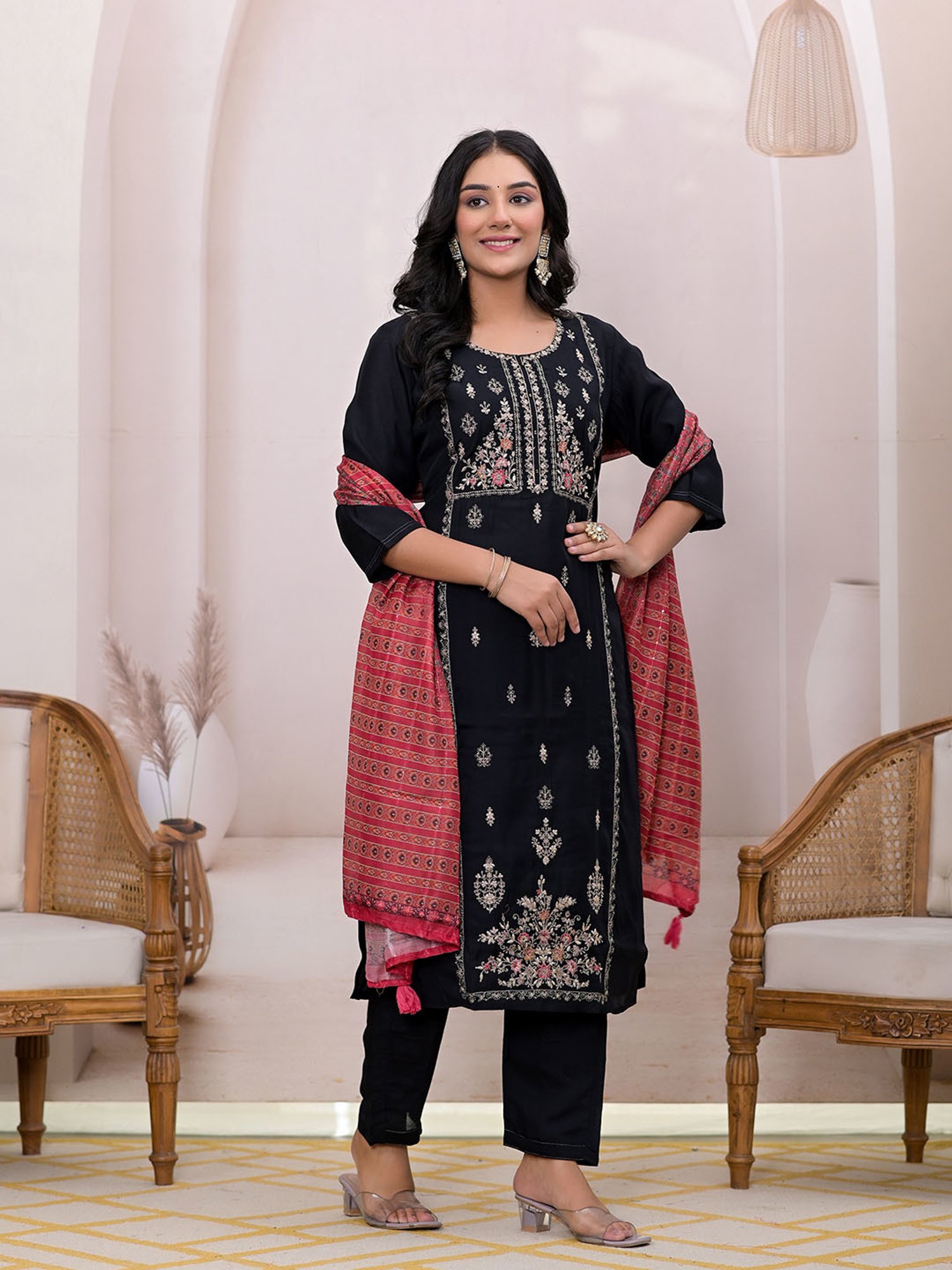Yufta Black Embroidered Kurta With Pant & Dupatta