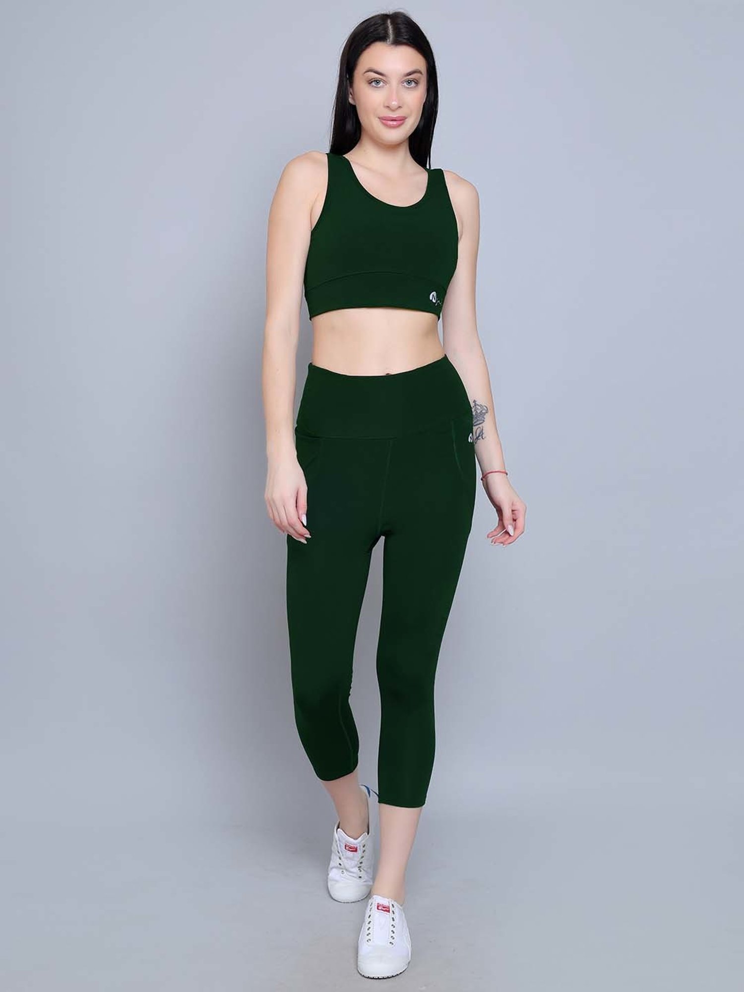 N-Gal Green Logo Print Sports Bra With Tights Set